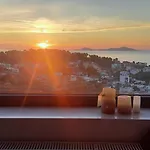 το σπιτι τησ ανατολησ * Πατητήρι