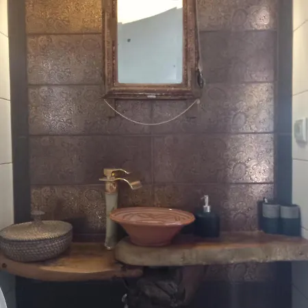 το σπιτι τησ ανατολησ Patitiri