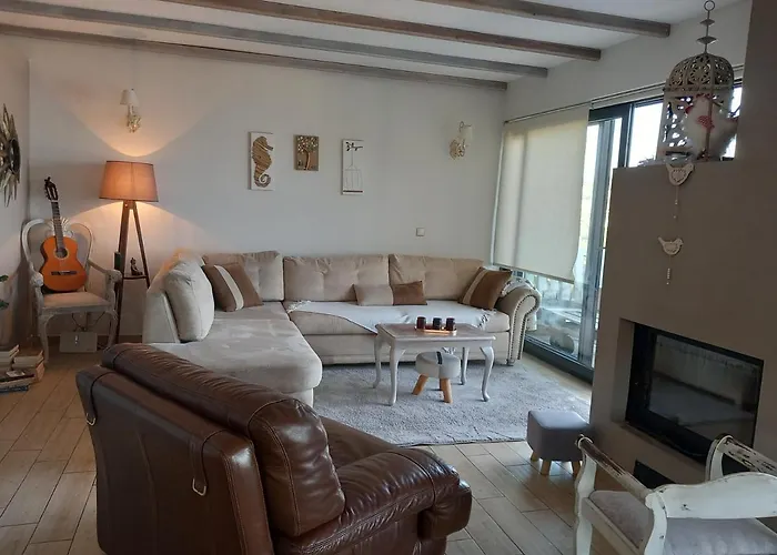 Vakantiehuis το σπιτι τησ ανατολησ Patitiri